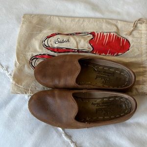 Mens Sabah Size 40 fits like men’s 8.5